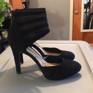 Jessica Simpson black suede heels Size 8.5